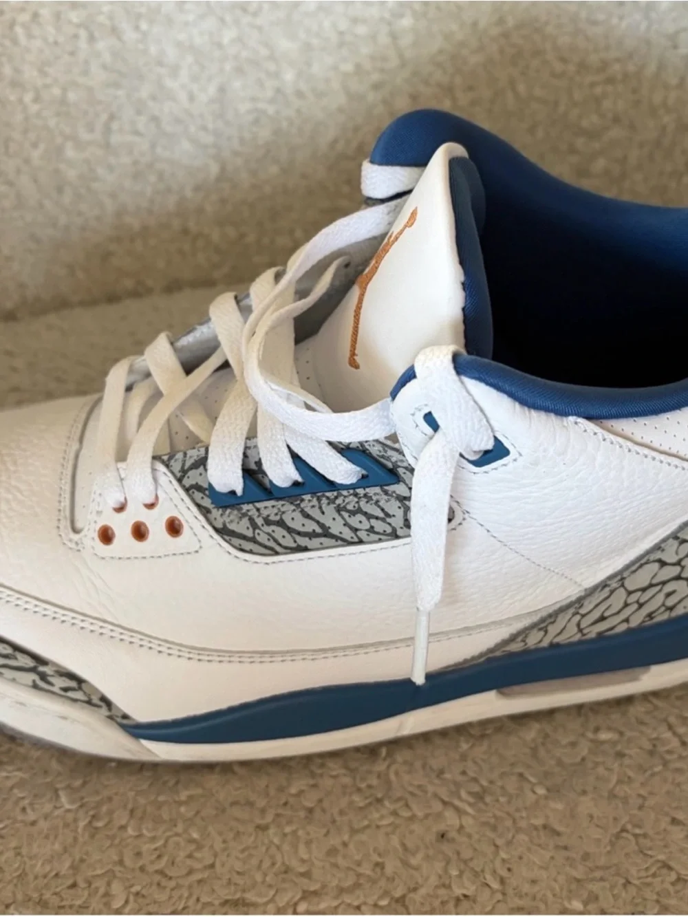 Jordan Retro Wizards Low White Blue with Elephant Print NEW WITH BOX